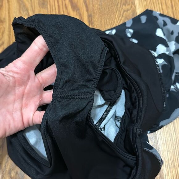 Athleta Black and White Athletic Shorts for Dynamic Performance - Picture 9 of 9